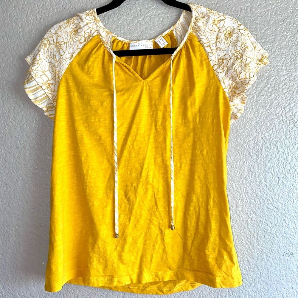 Susan Graver Pure Yellow Top Floral Flutter Sleeve – XXS
